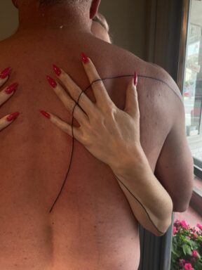 Single Diagonal Line Shoulder